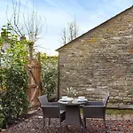 Uk45886 - The At Cross House בית נופש